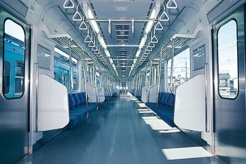 【衝撃】電車でJKさんを見ながらシコシコする男さん、全く隠れてないｗｗｗｗｗｗｗｗｗｗ