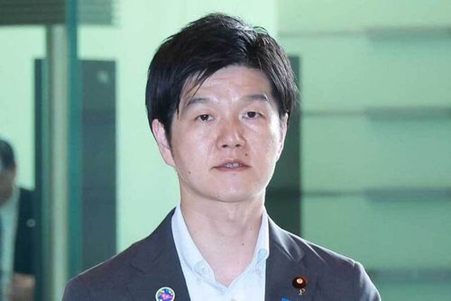 【悲報】鈴木農水大臣「国民が節約志向で鶏肉をよく食べるようになったから値段が上がった」