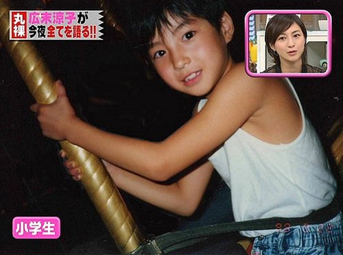 【困惑】広末涼子さん、地元・高知でソファに「たたずみ」穏やか表情を披露してしまう・・・・・・・・・