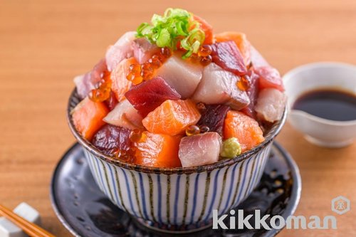 【悲報】俺「海鮮丼でいい」母親「足りる？」俺「だからいいってッ！！」ｗｗｗｗｗｗｗｗｗｗ