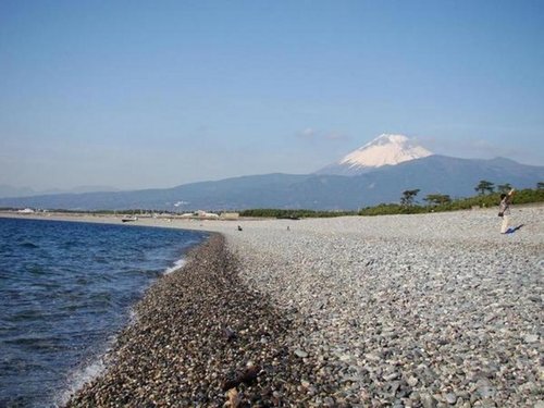 【悲報】アニメの聖地にされた住民さん、ガチで迷惑してた・・・・・・・・・