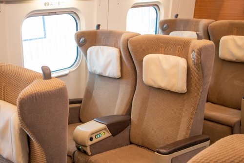 【炎上】子連れさん「グリーン車で普通に話してただけなのにクソジジイに絡まれた」と動画を投稿した結果ｗｗｗｗｗｗｗｗｗｗ