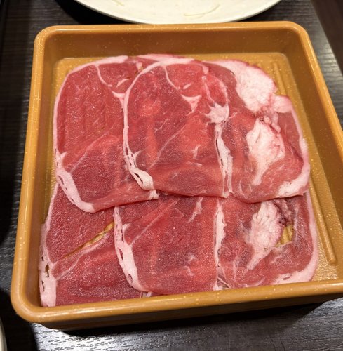 【悲報】しゃぶ葉さん、謝罪した翌日の肉がガチで透けすぎているｗｗｗｗｗｗｗｗｗｗ