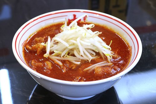 【悲報】蒙古タンメン北極のカップ麺、辛すぎる