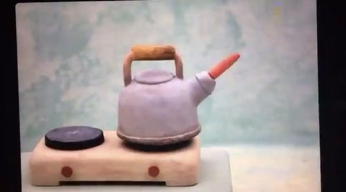 【悲報】ピングーさん、お湯が沸いたと同時に電話がかかってきてしまい泣くｗｗｗｗｗｗｗｗｗｗ