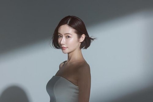 【悲報】1.6億脱税・宮崎麗果さん、元EXILE黒木啓司と離婚へ なぜか旦那の方が「一円もない」状態で追い出されてしまうｗｗｗｗｗｗｗｗｗｗ