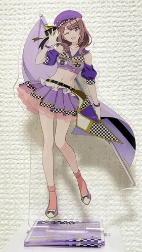 【悲報】「アクリルスタンド」とかいう物体、横から見た姿がガチで悲しすぎる・・・・・・・・・