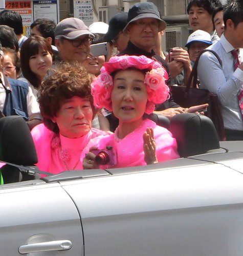 【悲報】林家ペーさん、NTT本社に凸して対応してくれた受付女性の顔写真とフルネームを公開してしまうｗｗｗｗｗｗｗｗｗｗ