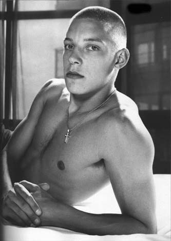 ヌードなサッカー選手 ひだりななめ４５ にっき