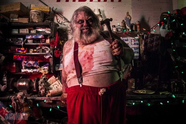 もしサンタがレザーフェイスだったら クリスマス ホラー短編 ルチャゴア クリスマス Zombie手帖ブログ