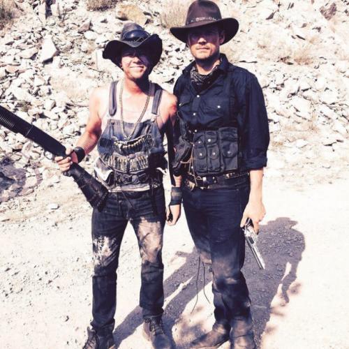 バックストリート ボーイズ監督 主演のゾンビ映画 デッド7 の画像公開 Zombie手帖ブログ バックストリート ボーイズ監督 主演のゾンビ映画 デッド7 の画像公開 Zombie手帖ブログ