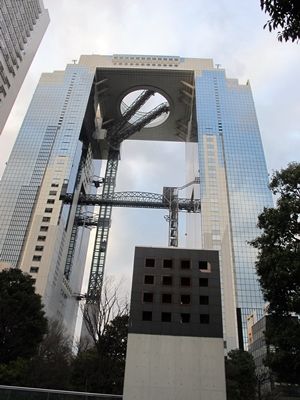 大阪 梅田スカイビル周辺 毒沼地倉庫 大阪 梅田スカイビル周辺 毒沼地倉庫