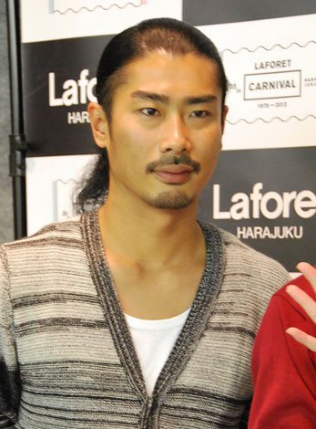 パンサー菅 20歳の頃と変わんなすぎw 気になる芸能界