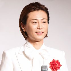 氷川きよし女性化した fns歌謡祭 (2)