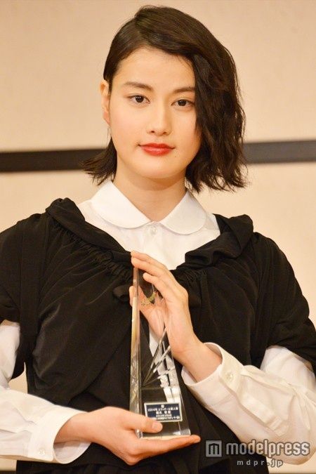 橋本愛01