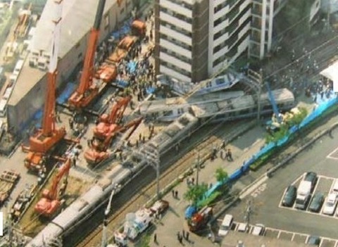 福知山線脱線事