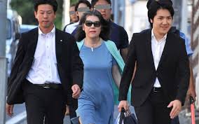 小室佳代の正体