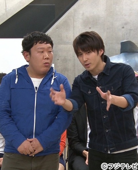Cbk9iMKUkAE3JDf