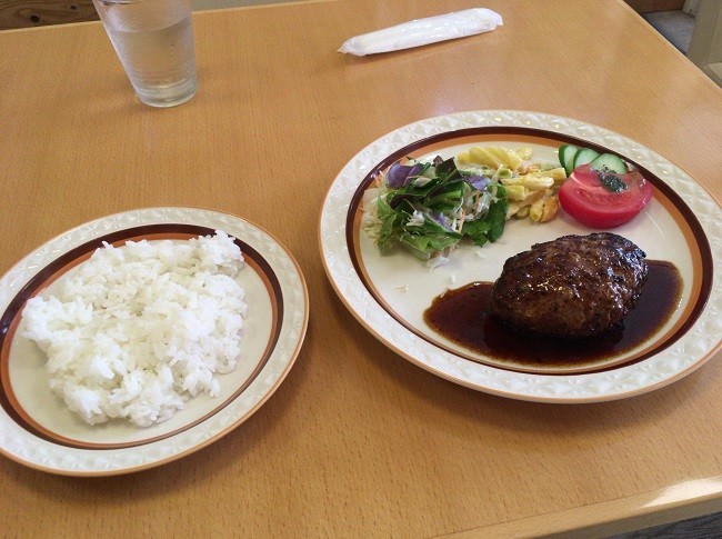 成城洋食 まる まーる 成城学園前 狛江 喜多見で食べ歩き
