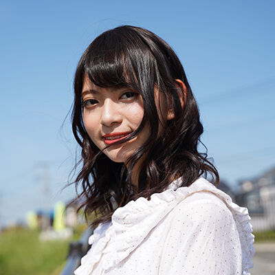 【ＧＩＦ】女さん長いものの食べ方がエロすぎるｗｗｗｗｗｗ