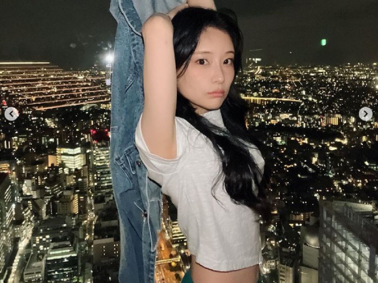 【画像】重盛さと美(37)さん、ベロ出しショットがたまらなくセクシーだったwww