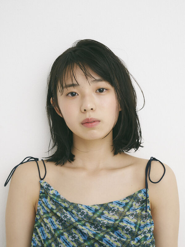 【画像】菊地姫奈ちゃん「下着姿でホテルの部屋から出ちゃお（ﾌﾟﾙﾝｯ」