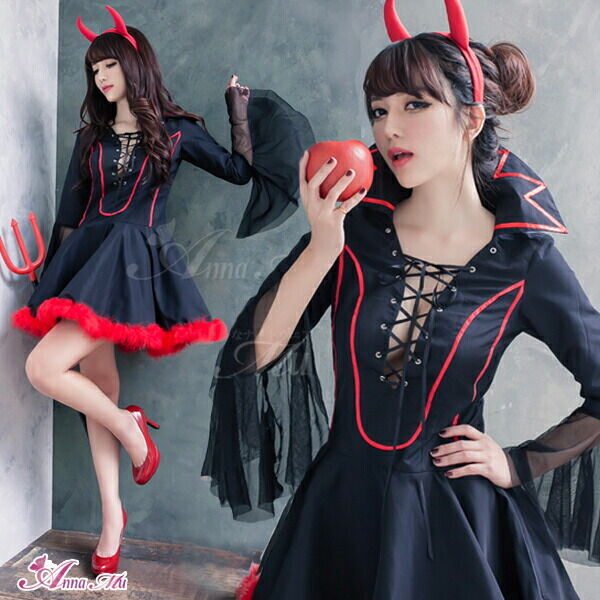 【画像】コスプレ女子さん、スカートの中がチラ見えしてしまうｗｗｗ