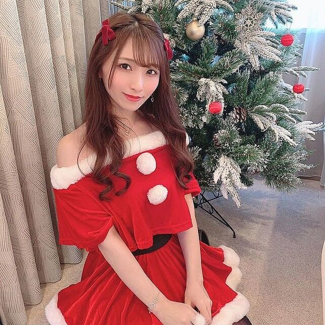 【画像】女子さん、えちえちサンタコスを披露ｗｗｗｗｗ