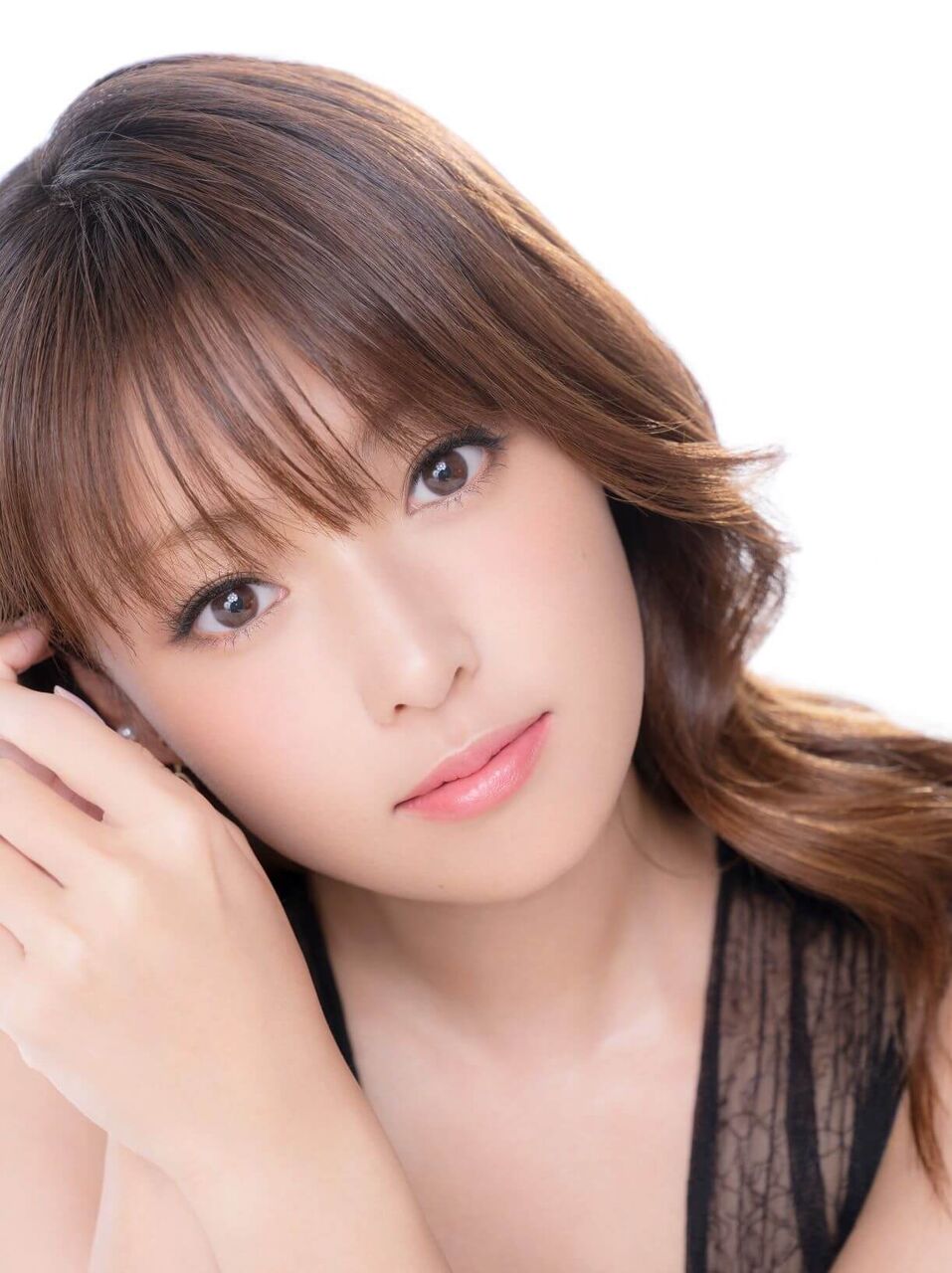 【画像】この深田恭子さんの服なにを〇す服なの？