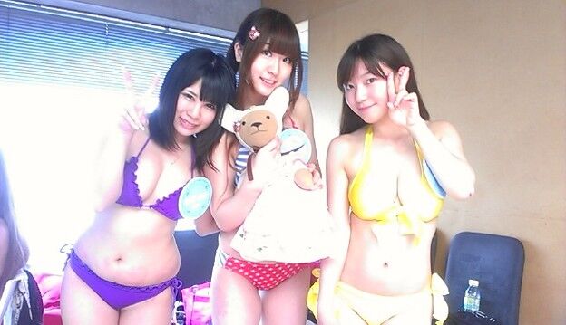  【画像】最近の女さんおっぱい強調しまくりでエロすぎる…ｗｗｗｗｗ