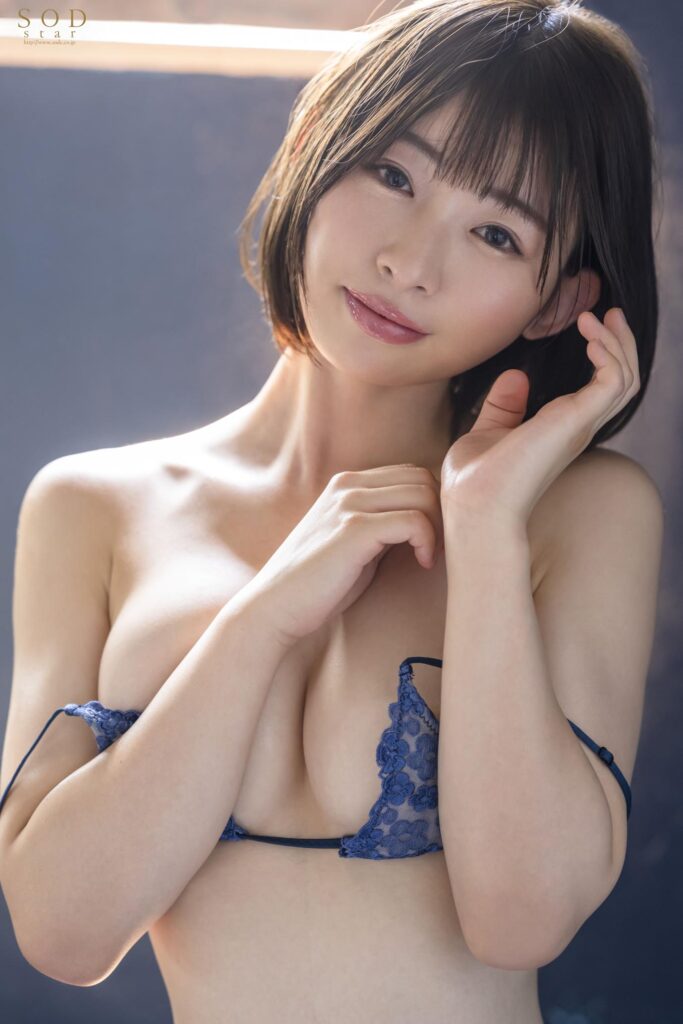 【驚愕】セクシー女優さん、親が元おニャン子クラブだと告白ｗｗｗ