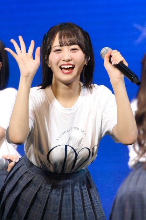 【画像】 アイドルさんの乳袋、ピチピチすぎてはじけそうwww