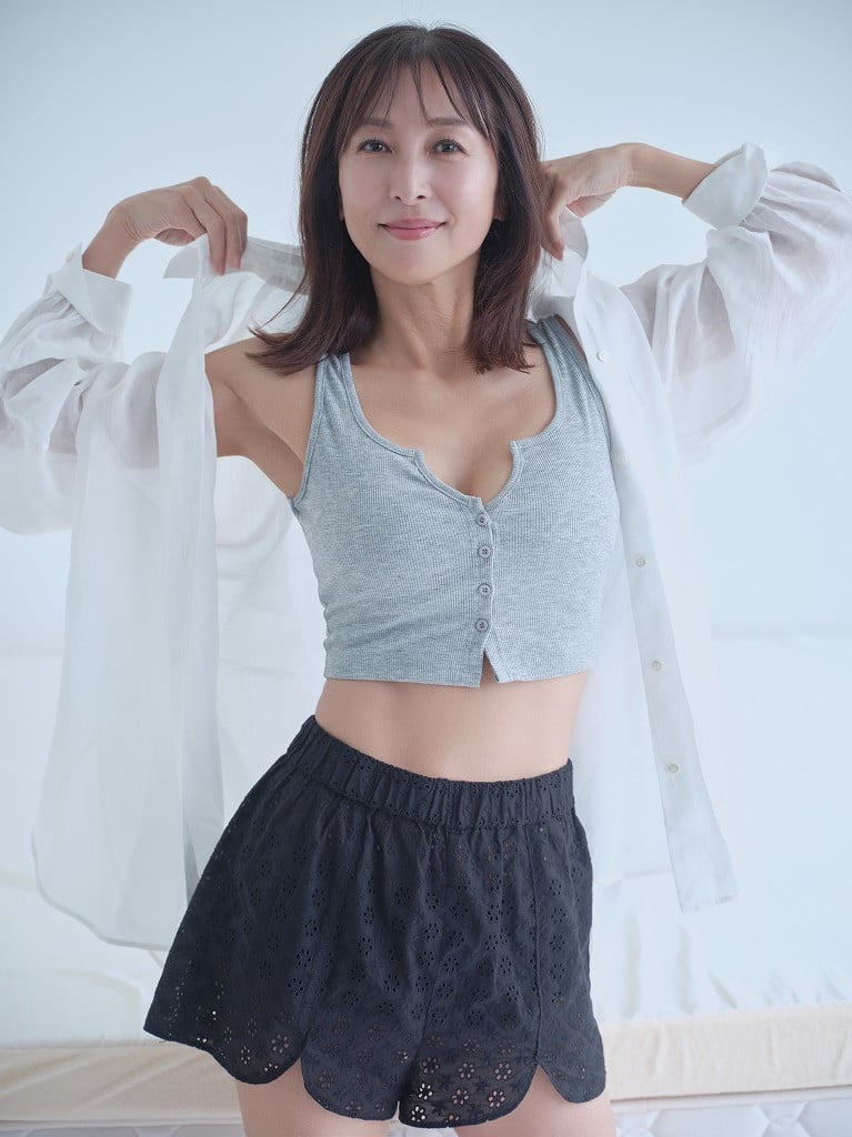 【画有】かとうれいこさん（５５）、フライデーで２６年ぶりにグラビア披露ｗｗｗｗ