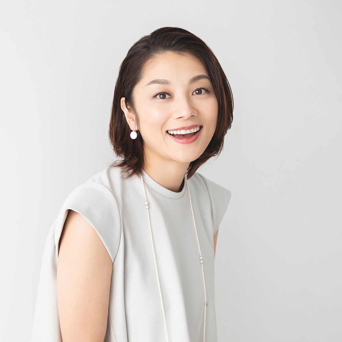 【画像】 小池栄子の上向きお〇ぱいがＨすぎる！