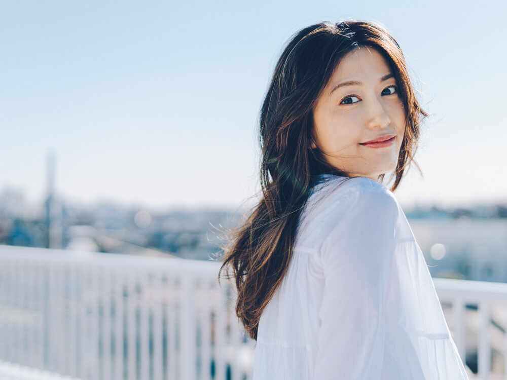 【画像】最新の里田まいさんのアー写、美人すぎるｗｗｗ