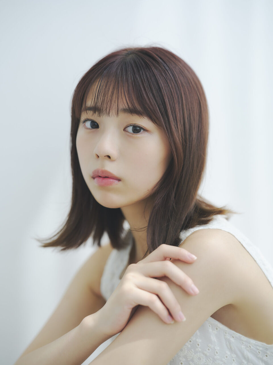 【画像】菊地姫奈さん、下乳とＴバックお尻を披露ｗｗｗ