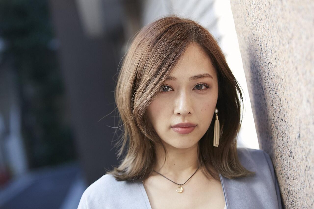 【画像】人気美人モデルの私服がエロすぎる！