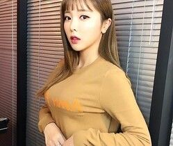 【画像】最高にちょうどいい感じの体つきの素人女、発見されるwwwwww