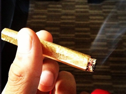 gold_rolling_papers_02