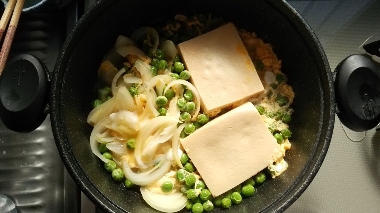 グリーンピースと高野豆腐の卵とじ ズボラしき世界 冷凍と作り置きで時短 簡単ごはん グリーンピースと高野豆腐の卵とじ ズボラしき世界 冷凍と作り置きで時短 簡単ごはん