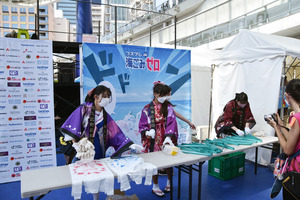 2022wcs2a海ごみ拾い1