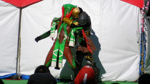 58d341b7.jpg