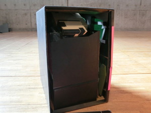 1055016_2076631447_172large