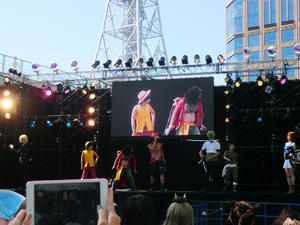 1055016_1988152575_52large