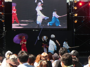 1055016_1988152595_202large