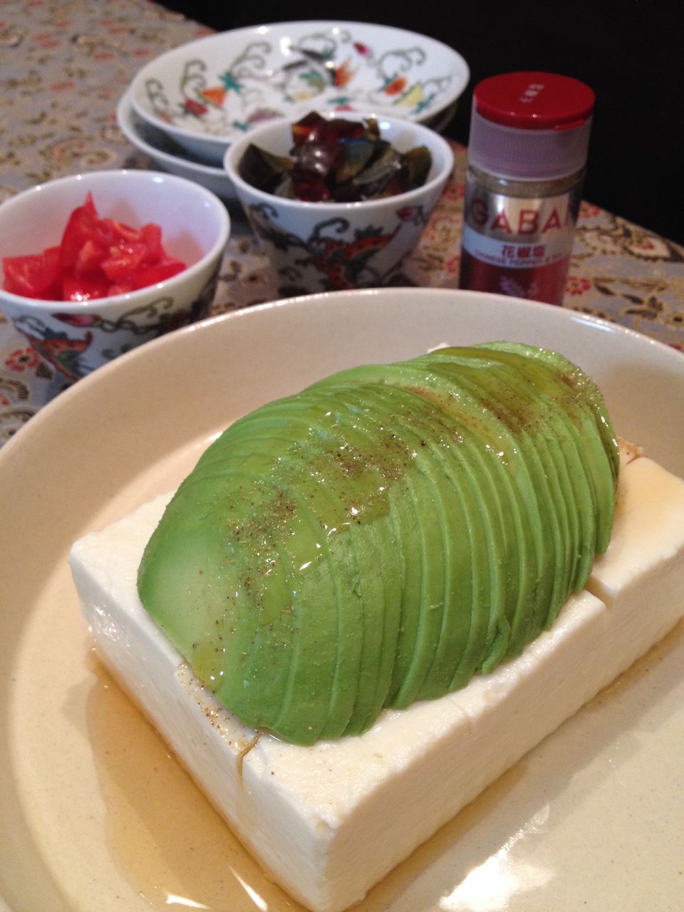 見目も涼やかに アボカド花椒冷奴 スパイス大使 イェジンさんち 예진의 엄마 손