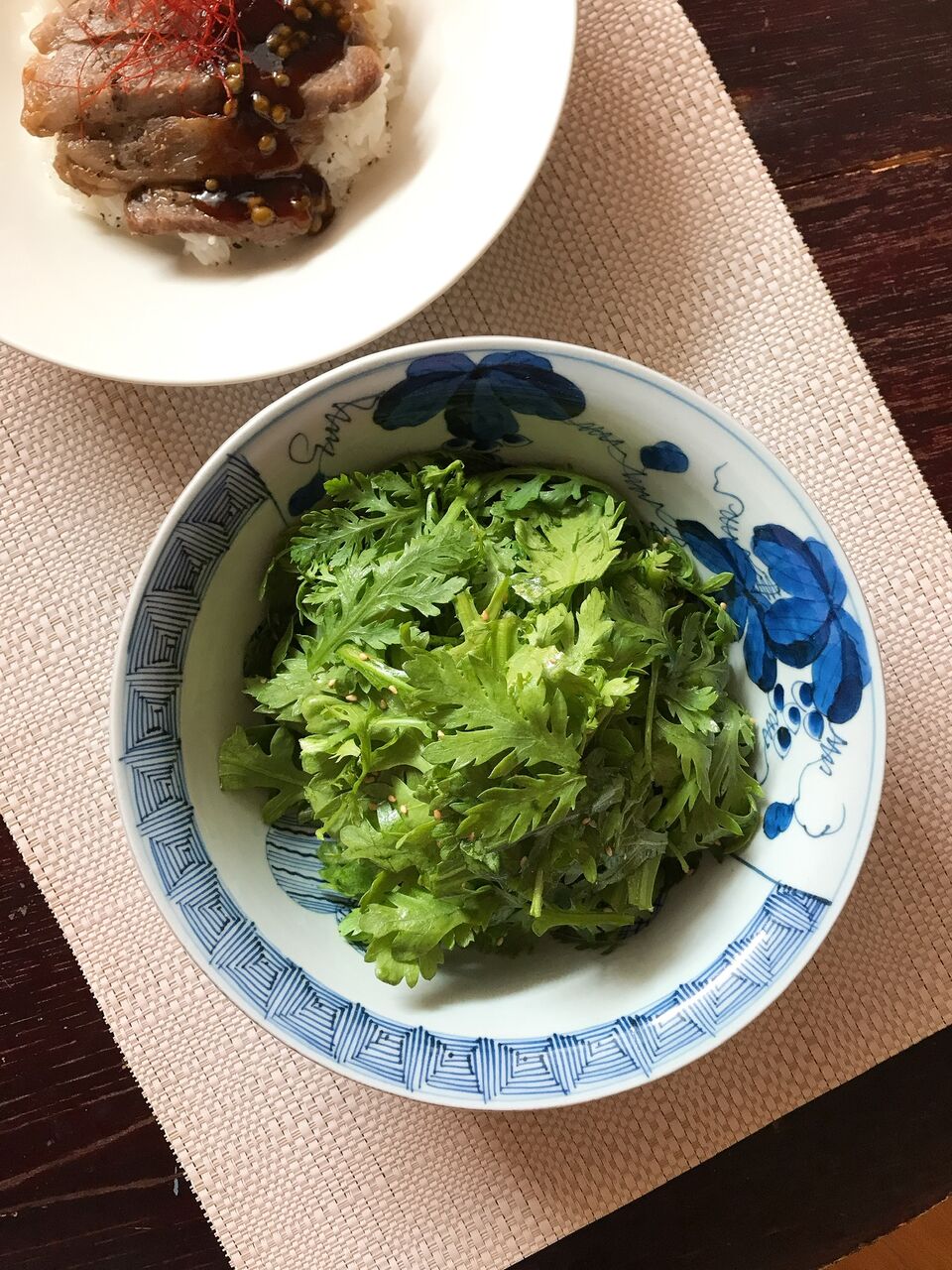 香りもしっかり味わって 春菊のセンチェ イェジンさんち 예진의 엄마 손