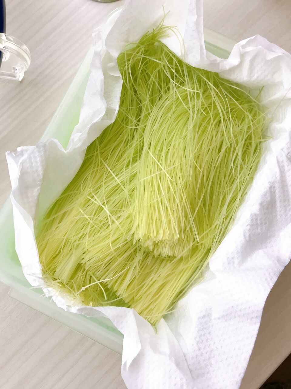 夏のお昼ごはん ワンタン麺 と とうもろこしのひげの天ぷら イェジンさんち 예진의 엄마 손