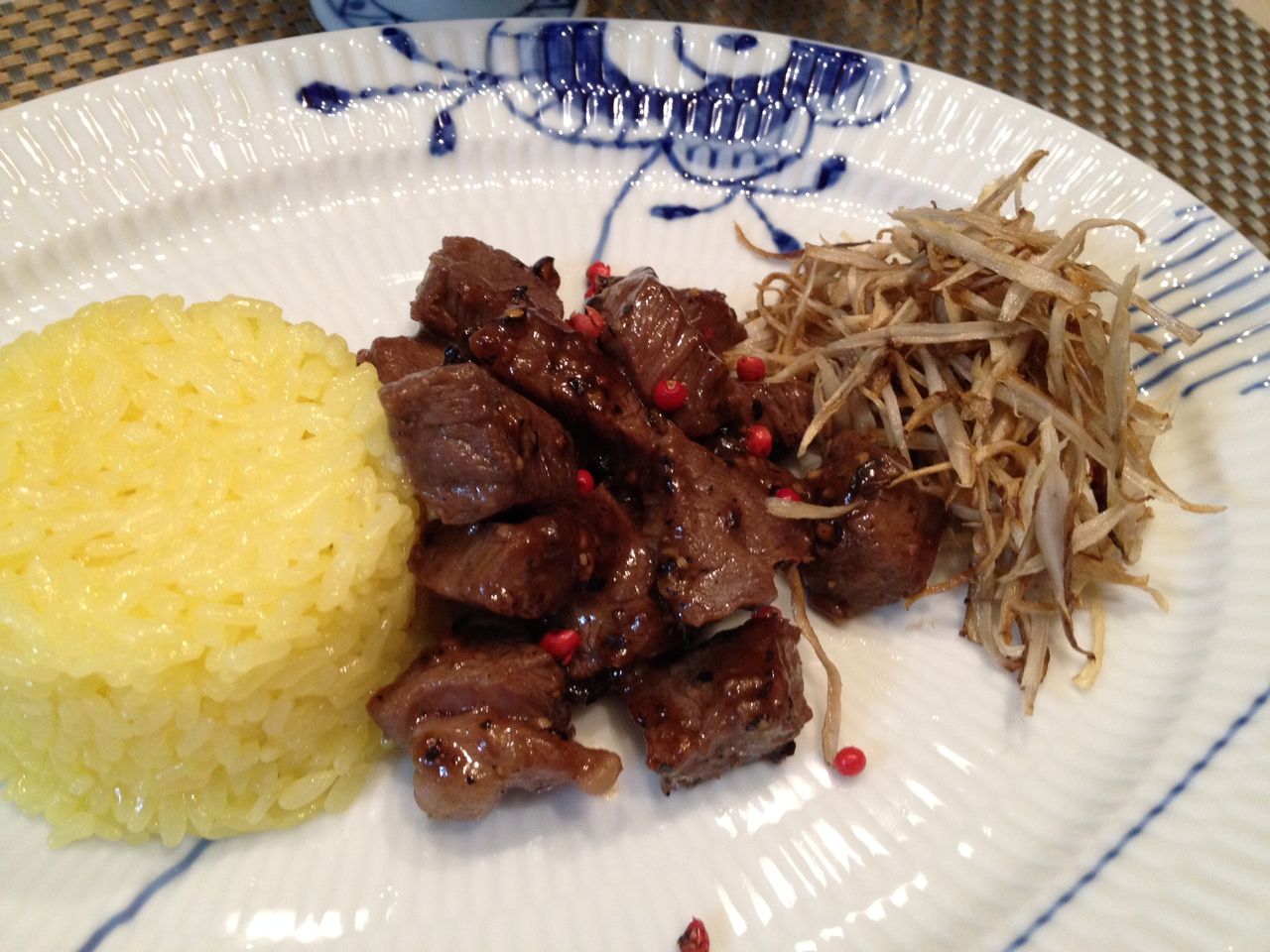 カンボジア クメール料理 牛肉の黒胡椒炒め イェジンさんち 예진의 엄마 손