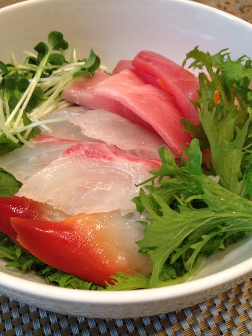 お刺身ビビンパ フェトッパプ イェジンさんち 예진의 엄마 손